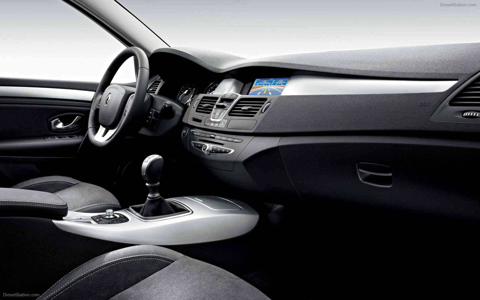Update: Details emerge of the new Renault Laguna
